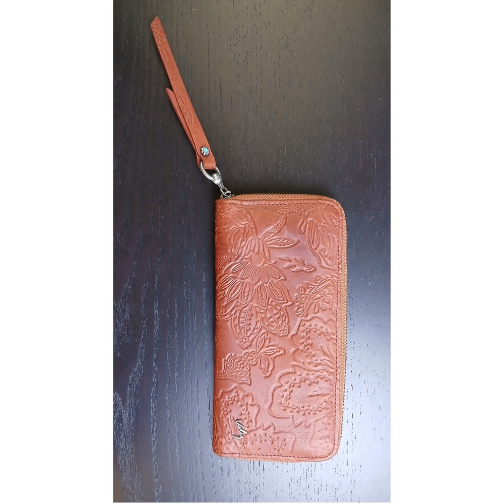 90s Mi Libertad Cognac Brown Embossed Floral Leather Zip Around Wristlet Wallet